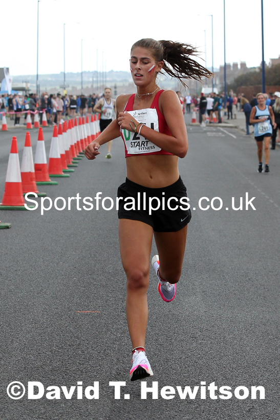 Senior womens 4 stage relay, 2021 Northern 6 and 4 Stage and Young Athletes Road Relays, Redcar. Photo: David T. Hewitson/Sports for All Pics